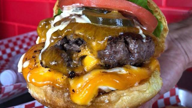 gladiator_burger