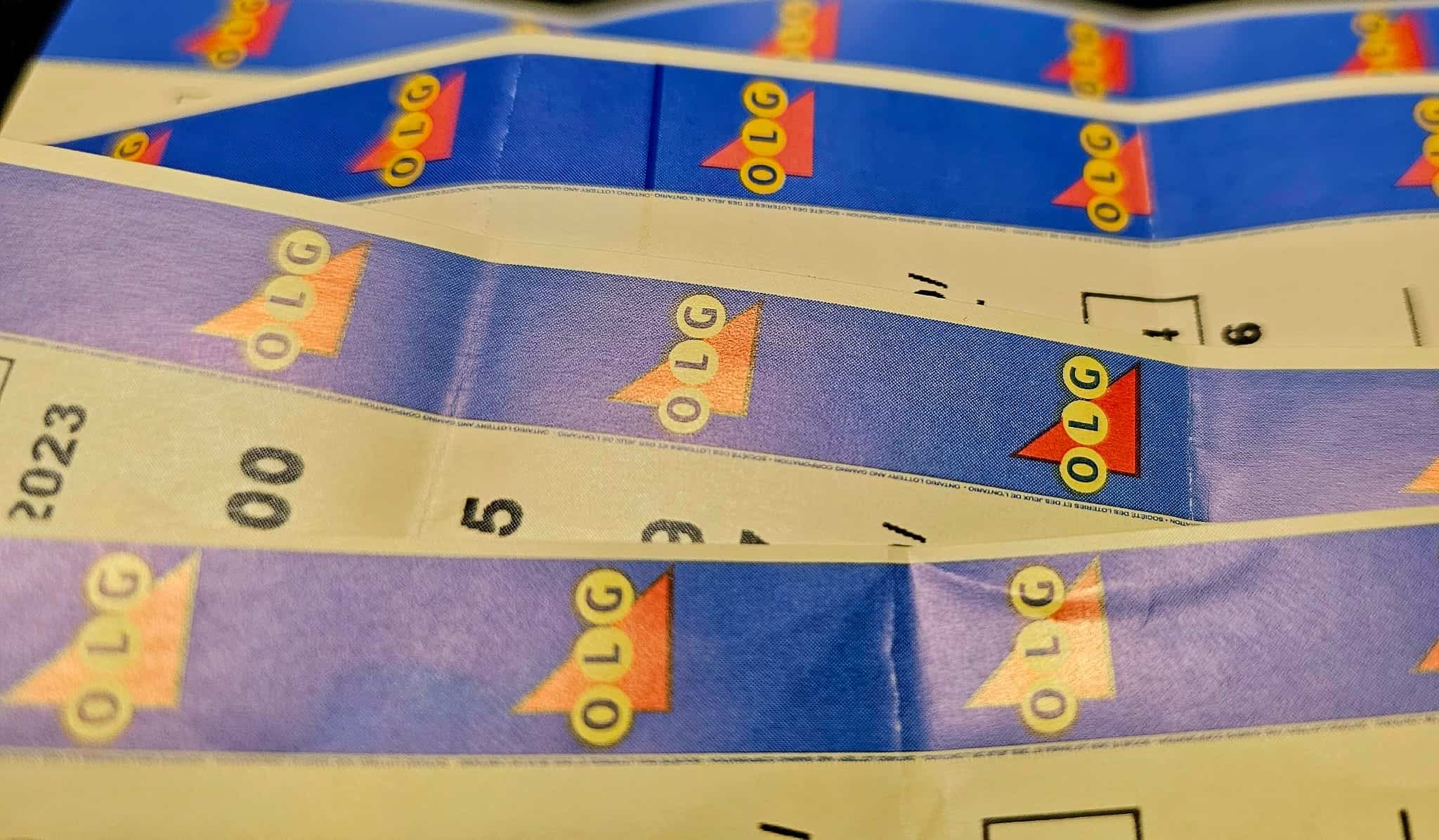 All the winning lottery numbers October 27 in Canada