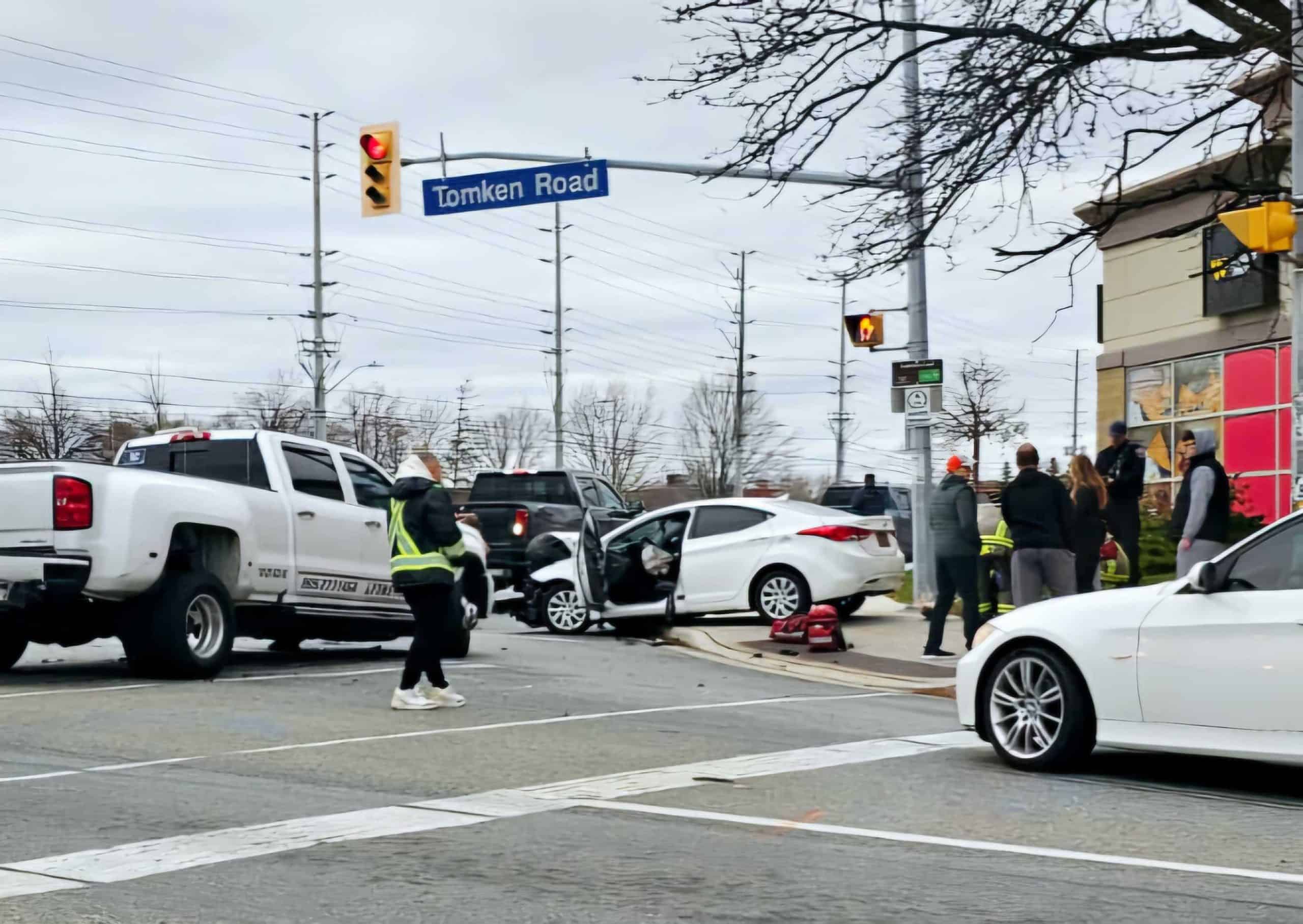 crash, pole, traffic, business, traffic, congestion, road, closed, disruption, routes, alternate, Mississauga.