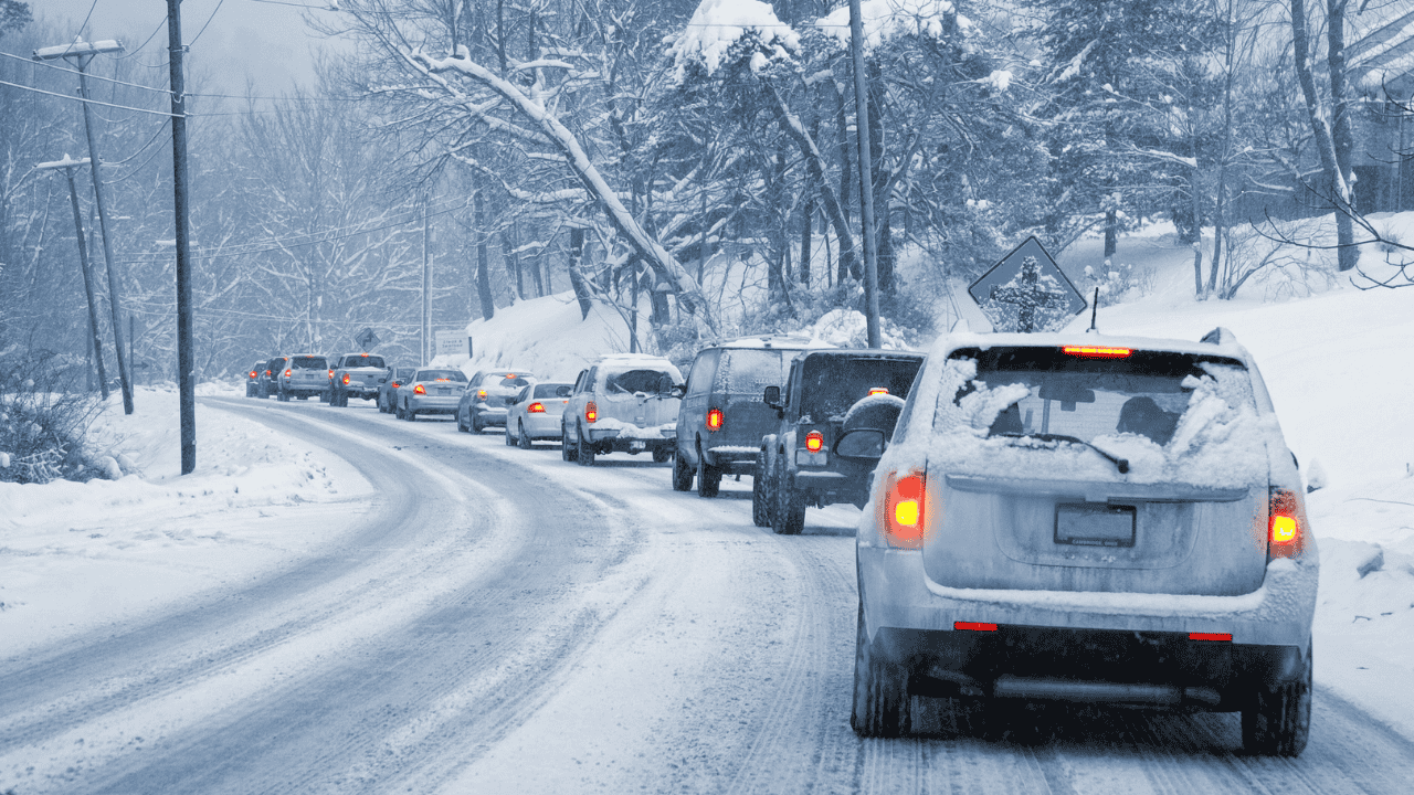 Snow, fall, storm, 20 cm, weather, warning, advisory, commute, traffic, Ontario.