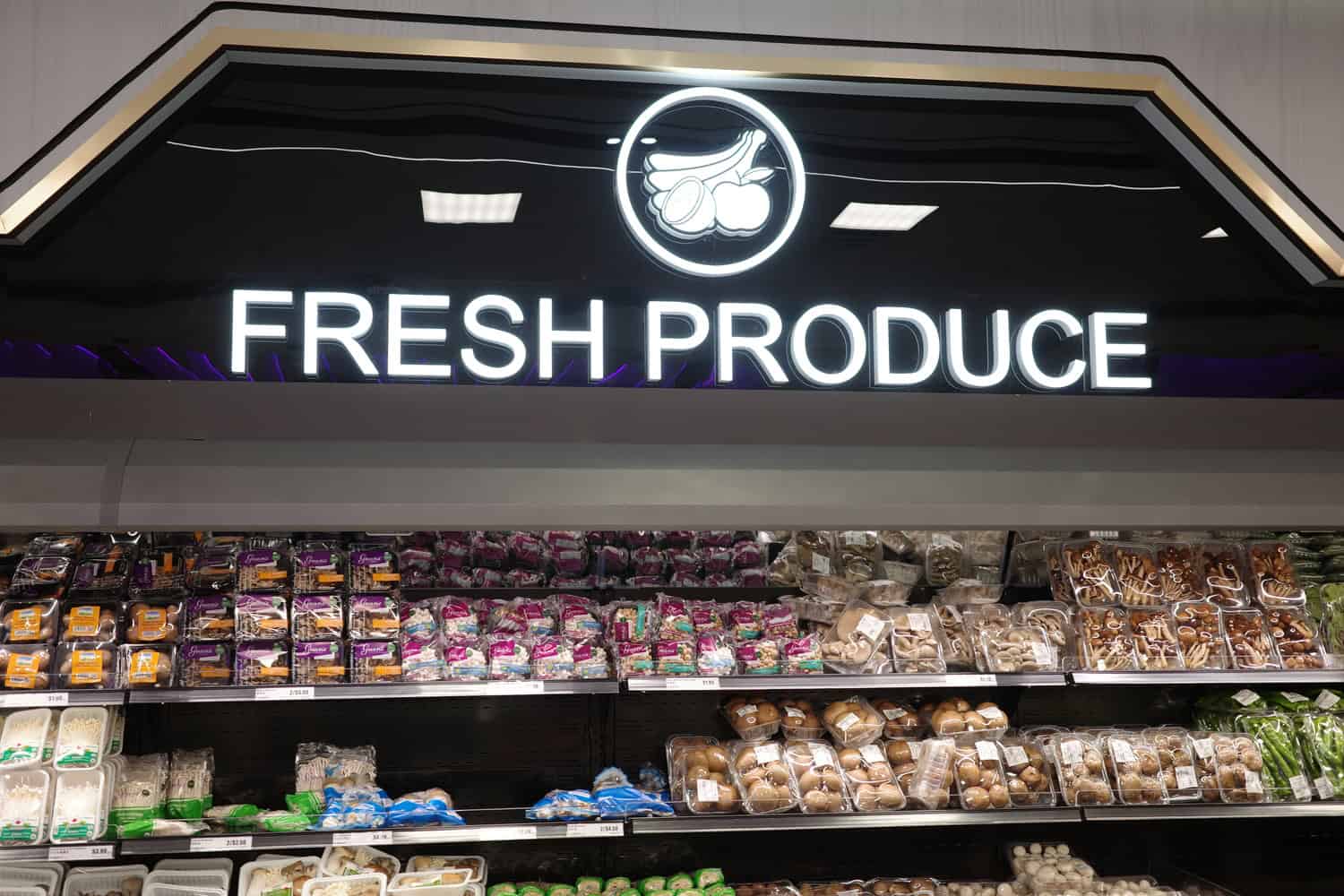 New grocery store officially open to shoppers in Brampton