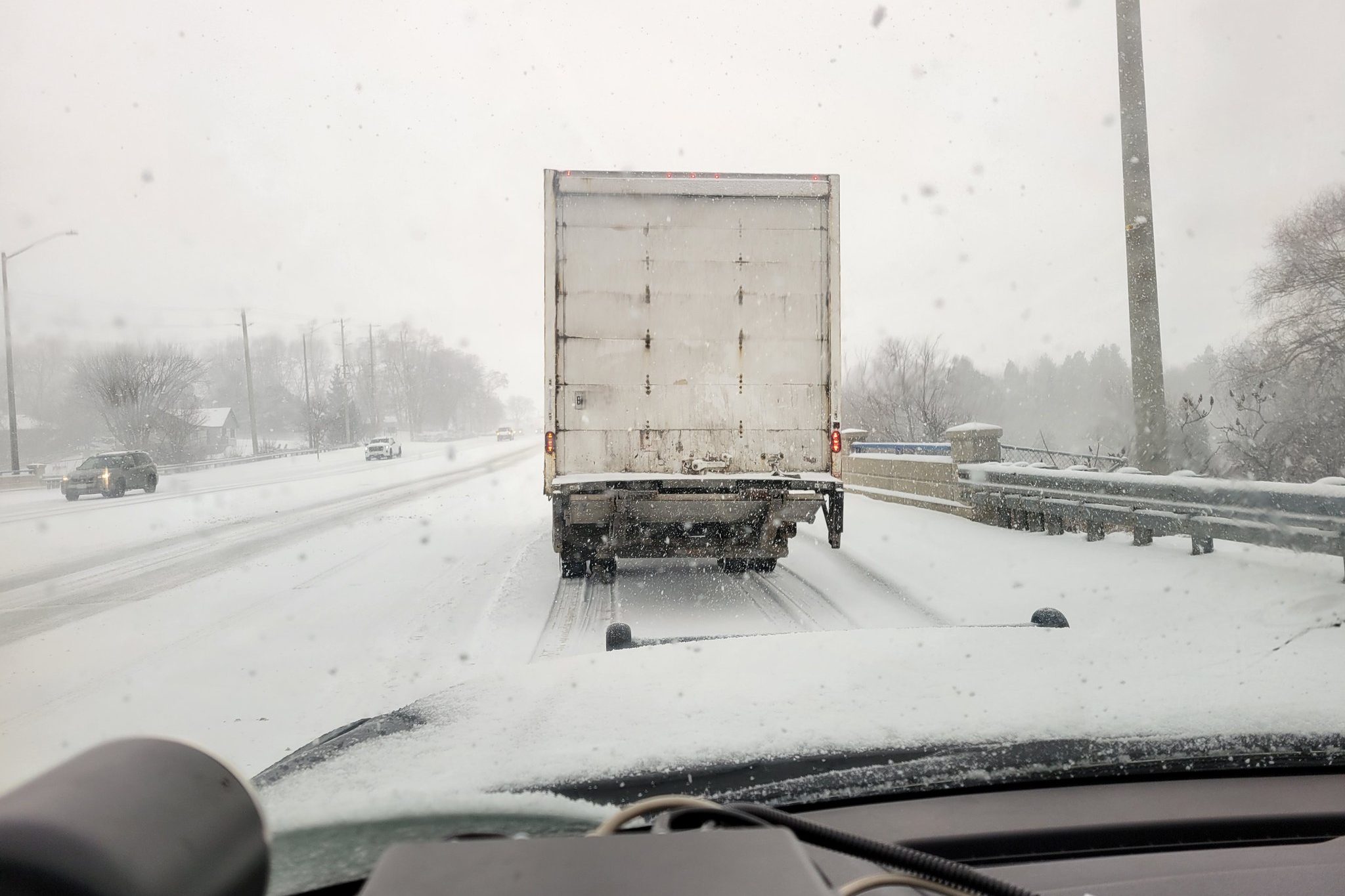 Texting trucker leads to charges for company north of Brampton