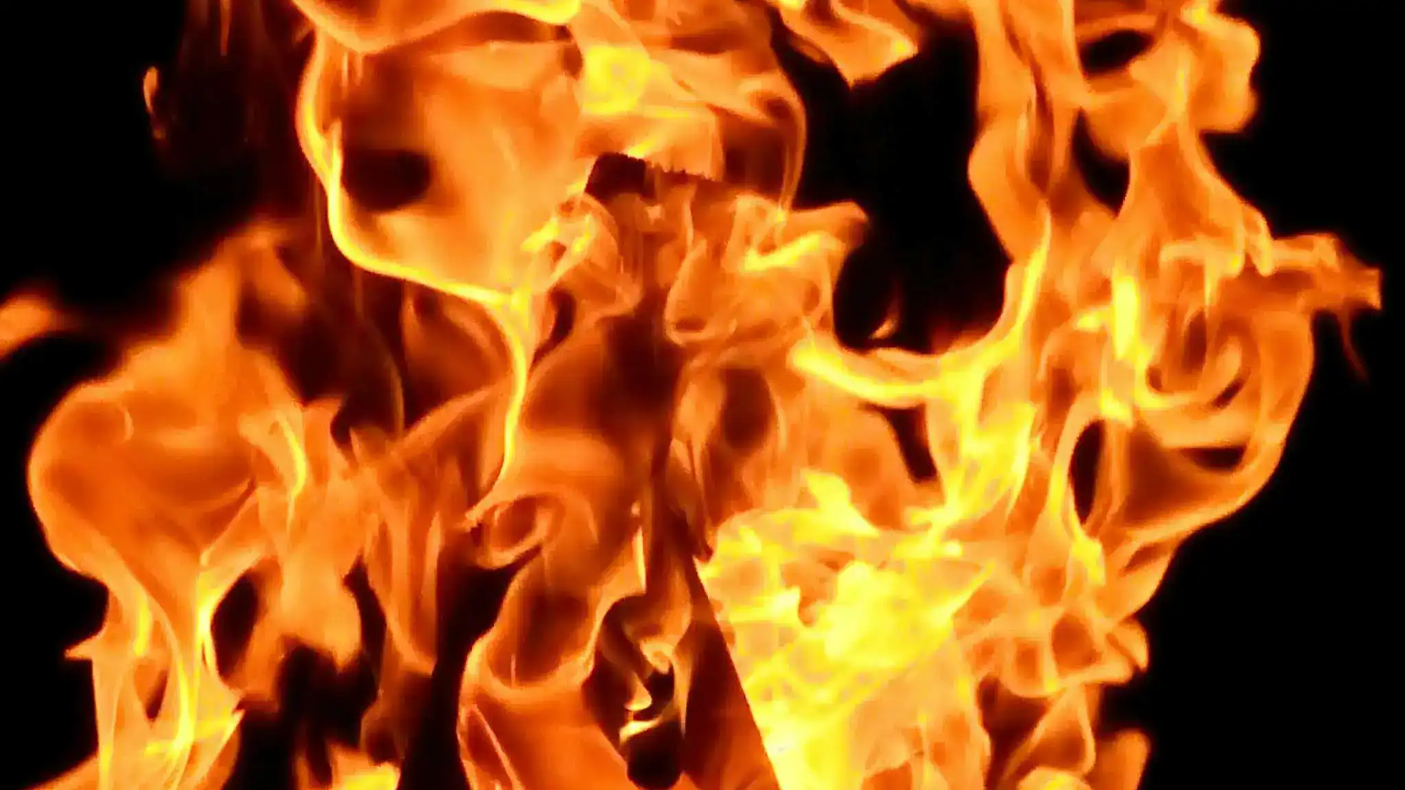 Fire destroys several townhouses under construction in Georgetown